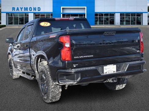 Used 2023 Chevrolet Silverado 1500 LT Trail Boss image 5