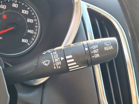 Used 2024 Chevrolet Equinox LT image 17