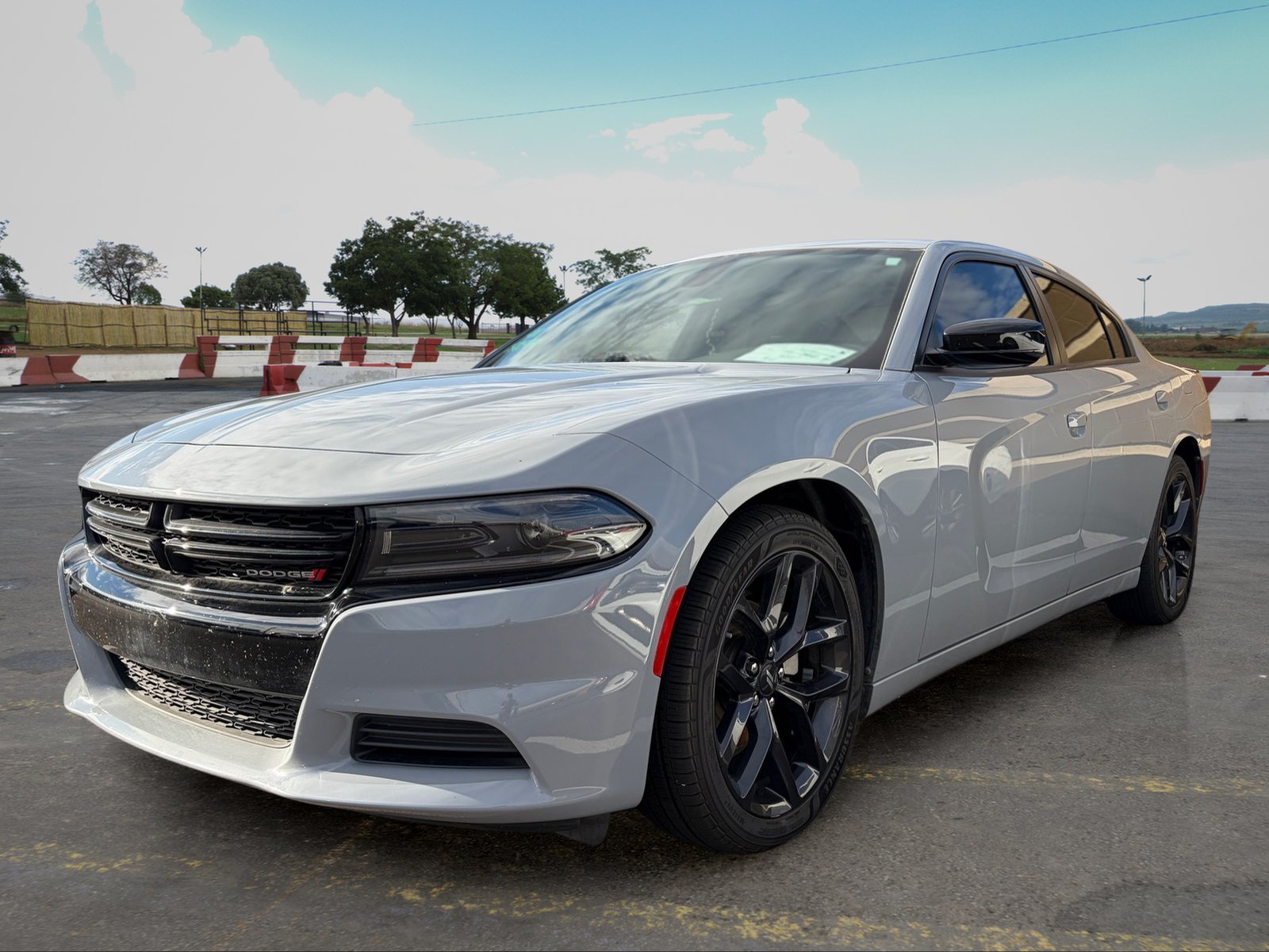 Used 2022 Dodge Charger SXT w/ Blacktop Package RWD image 5
