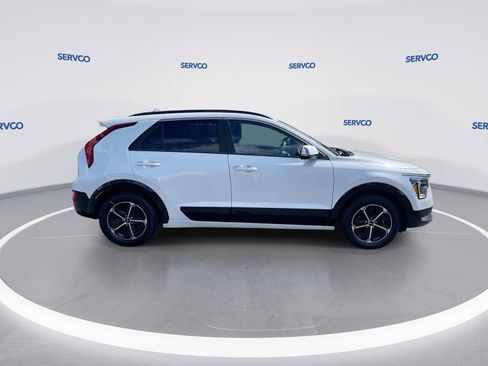Used 2023 Kia Niro FWD image 9
