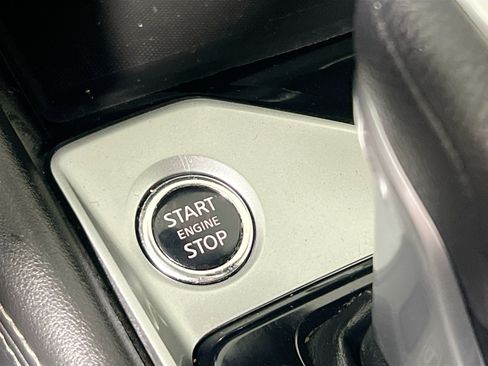 Used 2023 Nissan Altima 2.5 SV FWD image 23