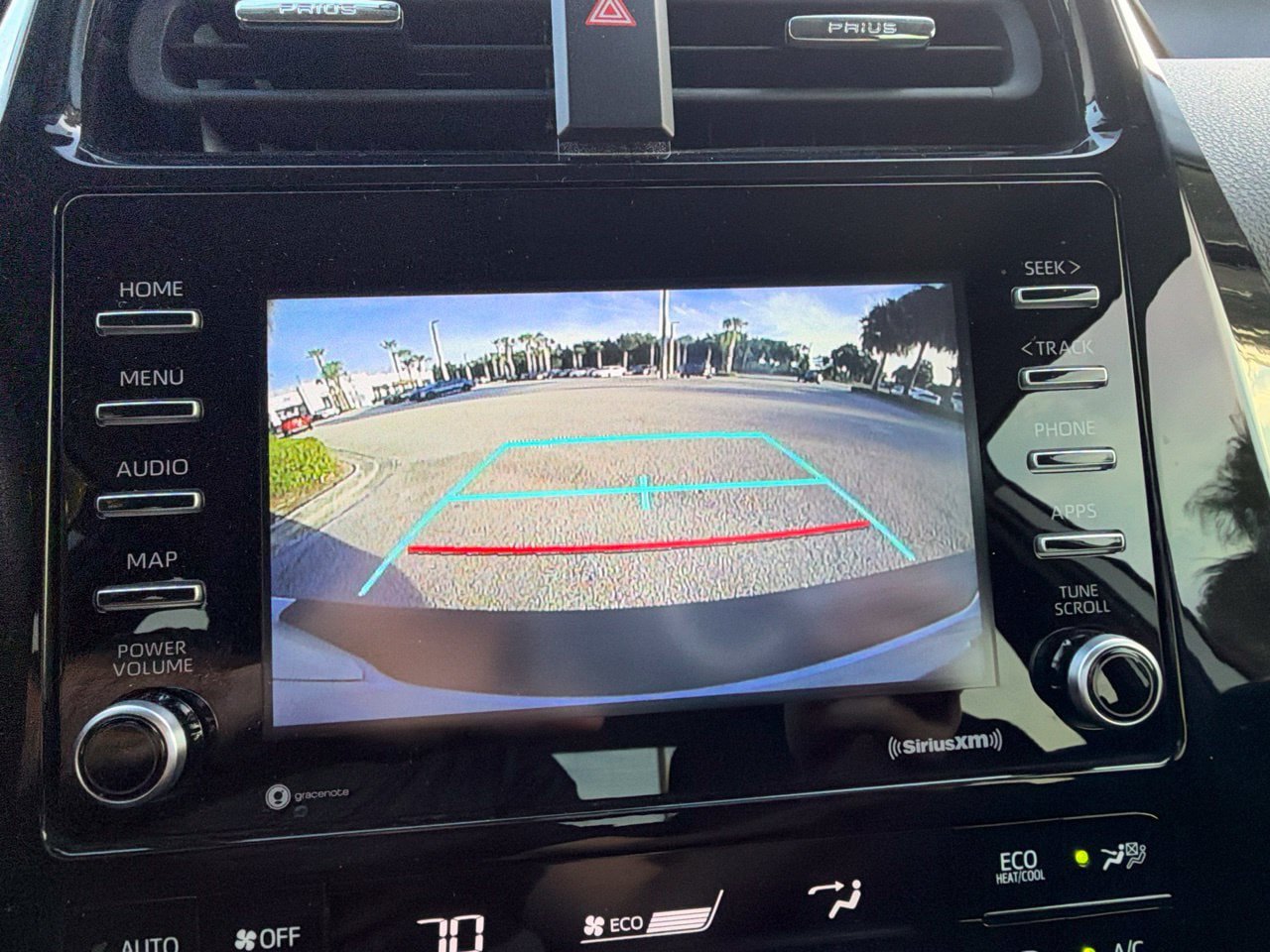 Used 2021 Toyota Prius LE FWD image 9