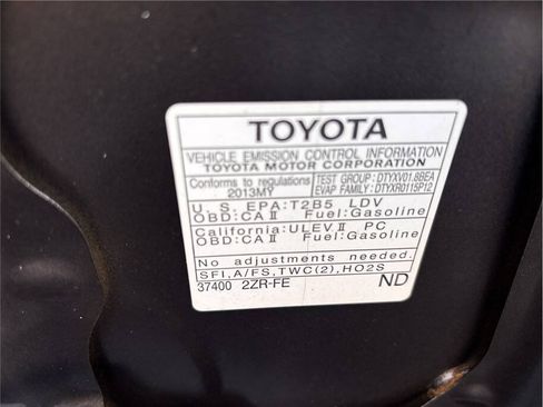Used 2013 Toyota Corolla LE FWD image 18