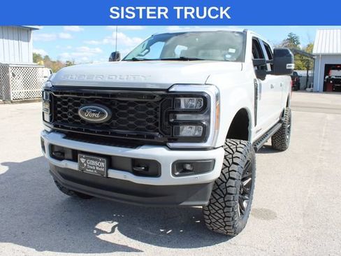 Used 2026 Ford F250 Platinum AWD/4WD image 3
