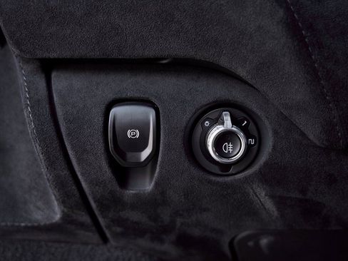 Used 2020 McLaren 720S Spider RWD image 45