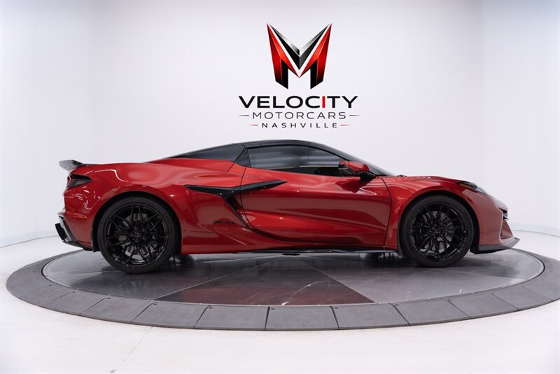 Used 2025 Chevrolet Corvette Z06 w/ Battery Protection Package RWD image 5