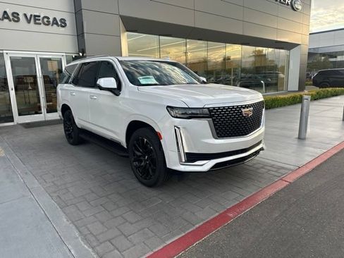 Used 2021 Cadillac Escalade Premium Luxury w/ LPO, Illumination Package AWD/4WD image 3