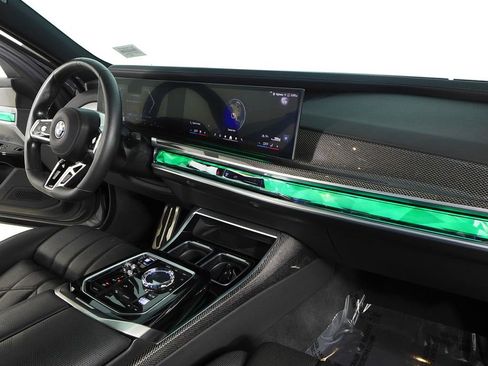 Used 2023 BMW 740i w/ Parking Assistance Package image 13