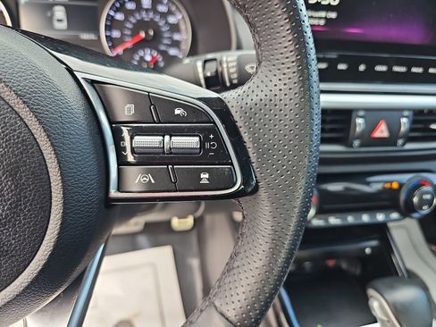 Used 2023 Kia Forte GT-Line w/ GT-Line Premium Package image 18