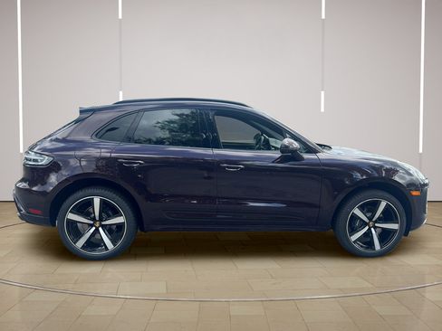 New 2026 Porsche Macan AWD/4WD image 8