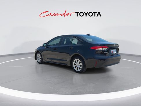 Certified 2025 Toyota Corolla LE FWD image 6