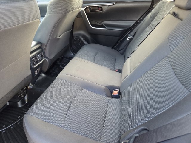 Used 2024 Toyota RAV4 LE FWD image 23