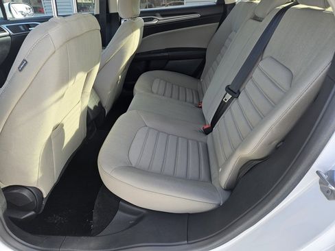 Used 2018 Ford Fusion S image 22