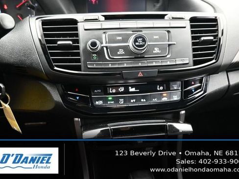 Used 2017 Honda Accord Sport Special Edition image 31