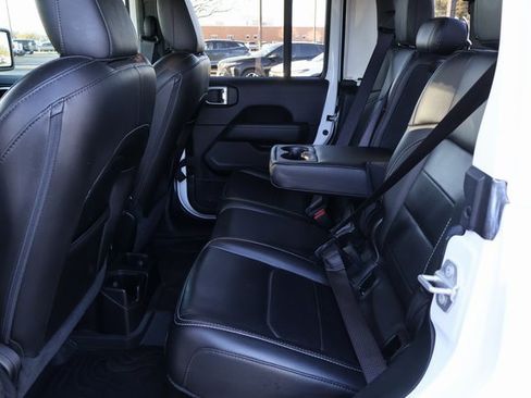 Used 2021 Jeep Gladiator Overland w/ Popular Equipment Package image 27