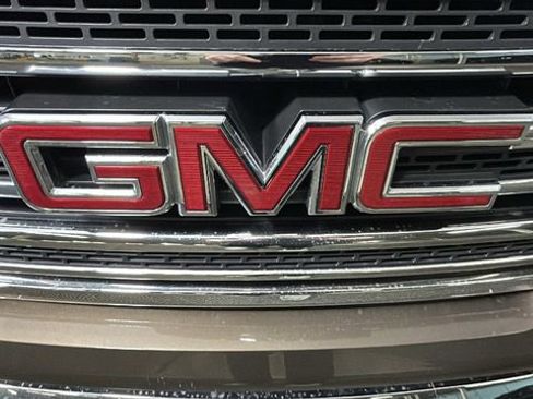 Used 2016 GMC Canyon SLT AWD/4WD image 9