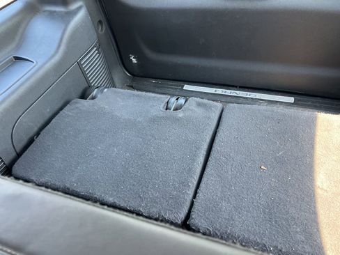 Used 2010 GMC Yukon Denali image 7