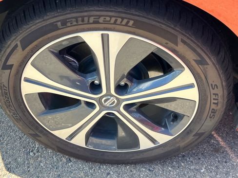 Used 2022 Nissan Leaf SV Plus image 17