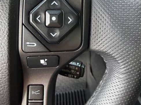 Used 2021 Toyota Tacoma TRD Off-Road w/ TRD Premium Off Road Package image 14