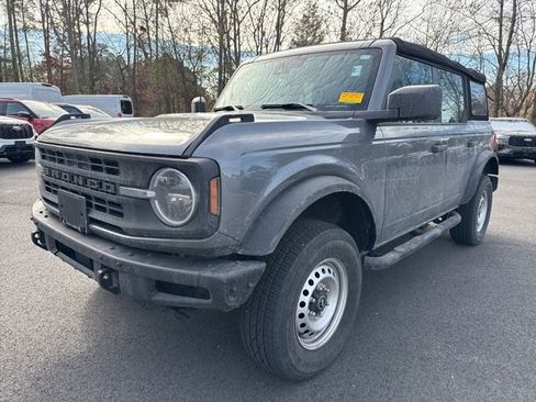 Used 2022 Ford Bronco 4-Door image 1
