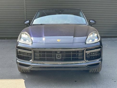 Certified 2022 Porsche Cayenne Turbo AWD/4WD image 8