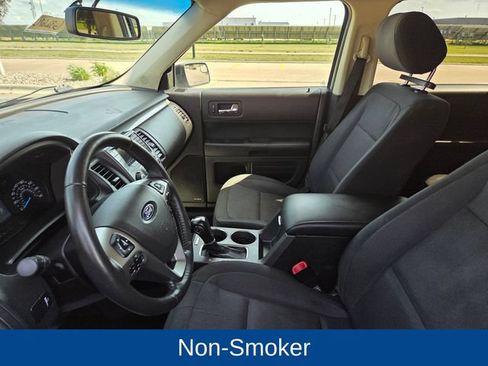 Used 2018 Ford Flex SE FWD image 12