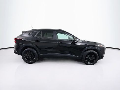 Used 2025 Chevrolet Trax ACTIV FWD image 8
