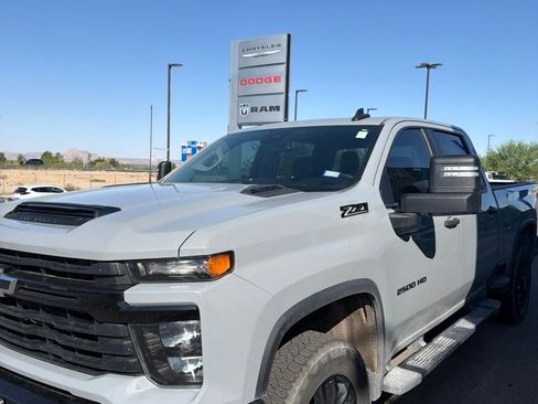 Used 2025 Chevrolet Silverado 2500 Custom w/ Custom Value Package AWD/4WD image 1