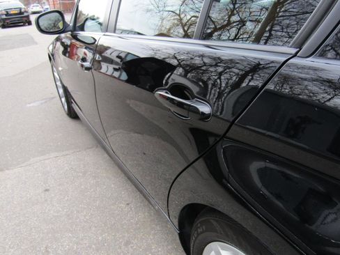 Used 2011 BMW 328i xDrive Sedan image 8