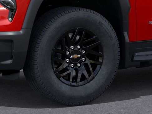 New 2025 Chevrolet Silverado EV LT image 9