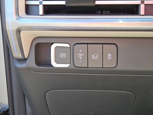 Certified 2024 Hyundai Santa Fe Limited image 16