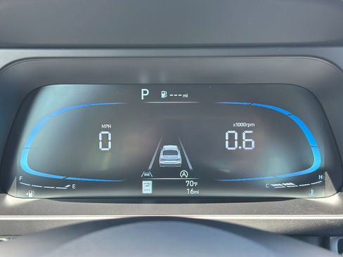 New 2025 Hyundai Elantra SE w/ Cargo Package image 12