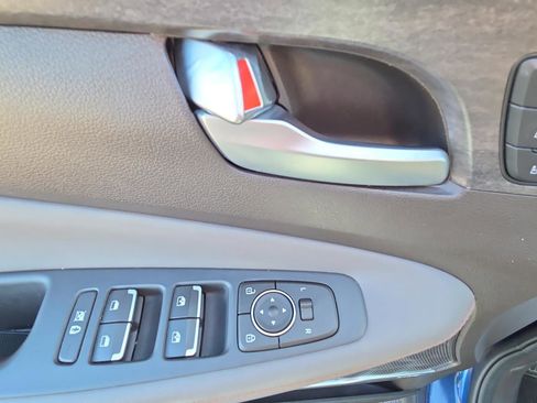 Used 2020 Hyundai Santa Fe Limited image 25