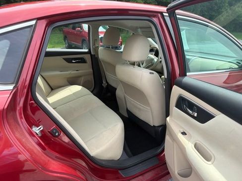 Used 2015 Nissan Altima 2.5 S w/ Power Driver Seat Package FWD image 10