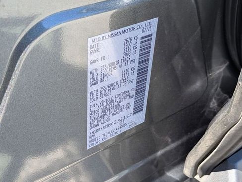 Used 2025 Nissan Pathfinder SV AWD/4WD image 34
