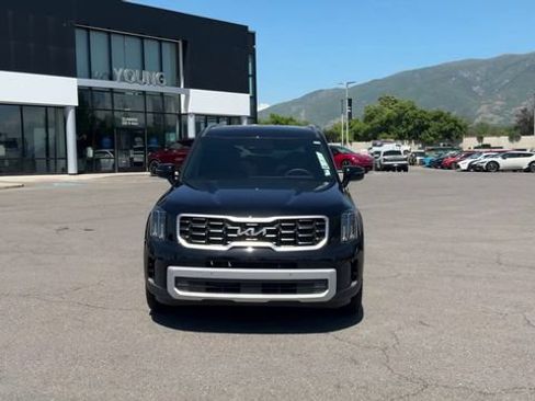 Used 2025 Kia Telluride SX w/ SX Captain's Chair Package AWD/4WD image 2