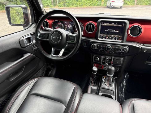 Used 2019 Jeep Wrangler Unlimited Rubicon AWD/4WD image 14