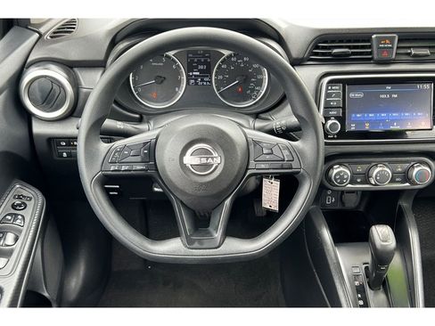 Used 2025 Nissan Versa S w/ Trunk Package image 15