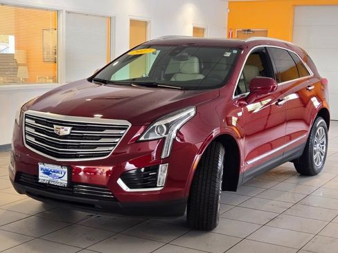 Certified 2017 Cadillac XT5 Luxury w/ Driver Awareness Package FWD image 4
