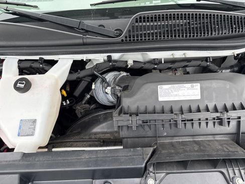 Used 2024 Chevrolet Express 3500 w/ Power Convenience Package RWD image 25