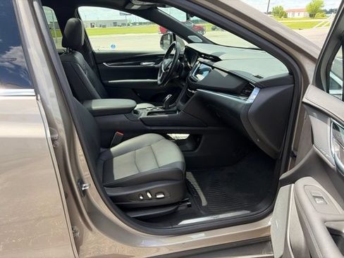 Used 2023 Cadillac XT5 Premium Luxury AWD/4WD image 19
