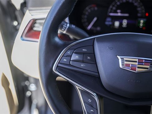 Used 2019 Cadillac XT5 Luxury image 14