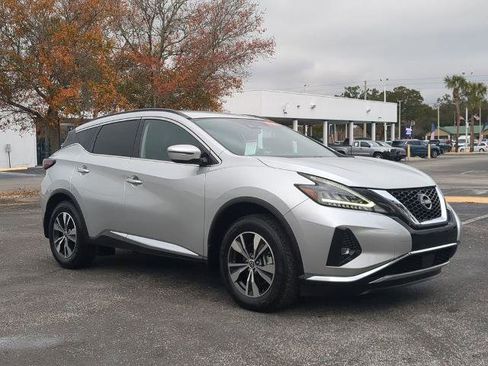 Certified 2024 Nissan Murano SV image 2