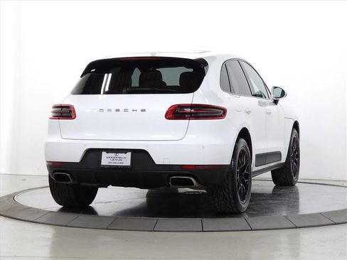 Used 2018 Porsche Macan image 11