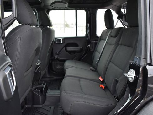 Used 2021 Jeep Wrangler Unlimited Sport image 27