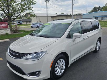 Used 2017 Chrysler Pacifica Touring-L