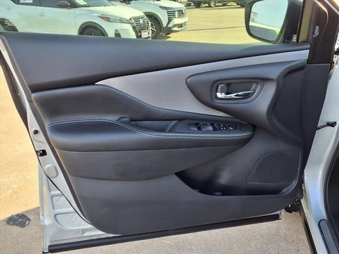 Certified 2024 Nissan Murano SV image 14