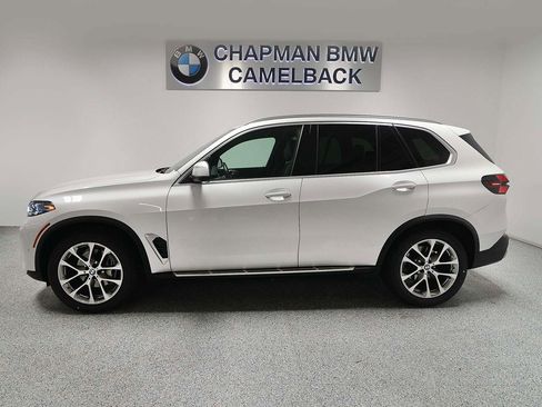 Used 2024 BMW X5 xDrive40i image 3