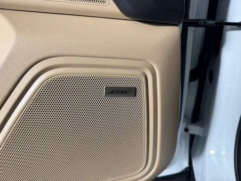 New 2025 Porsche Macan image 27