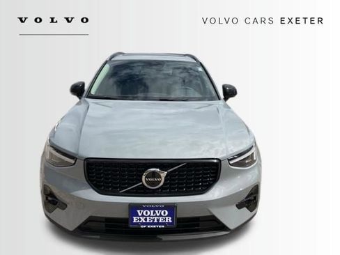 New 2026 Volvo XC40 B5 Plus w/ Climate Package AWD/4WD image 2